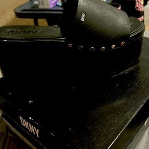 Never wore *brand new*